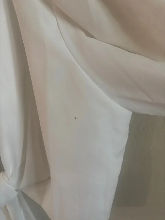 SHEIN White Tie-Front Puff Sleeve Crop Top - Picture 3 of 6